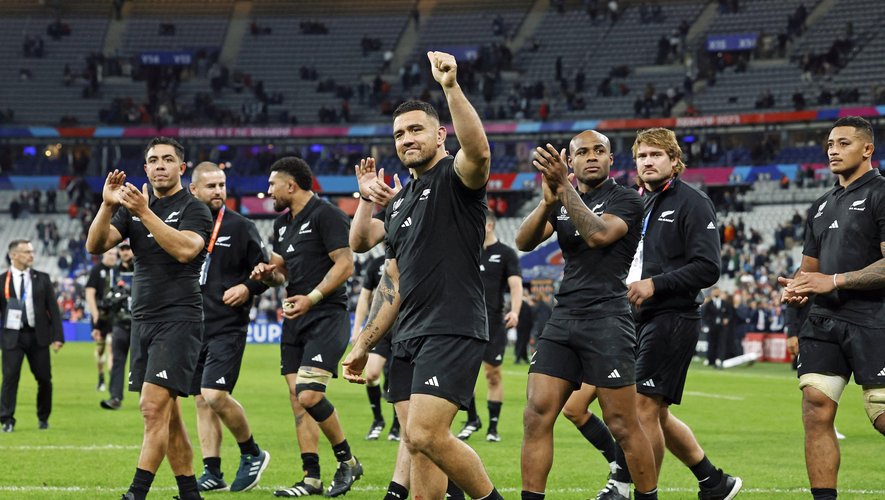 La Nouvelle-Zélande prendra part à sa cinquième finale de Coupe du monde après avoir écarté l'Argentine en demi (44-6).