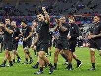 La Nouvelle-Zélande prendra part à sa cinquième finale de Coupe du monde après avoir écarté l'Argentine en demi (44-6).