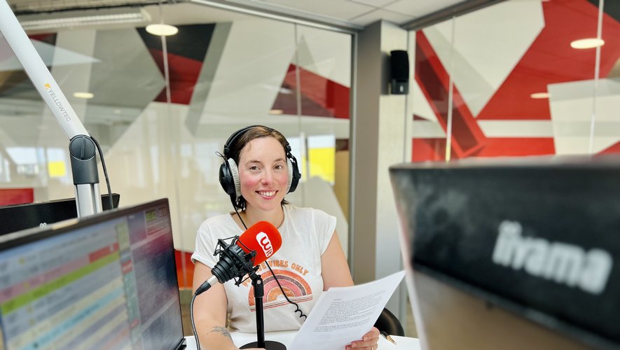 élodie  Quesnel a rejoint Wit FM à Bordeaux voilà bientôt un an, précisément le 2 novembre 2022, radio dont elle nourrit les flashes infos avec divers reportages.