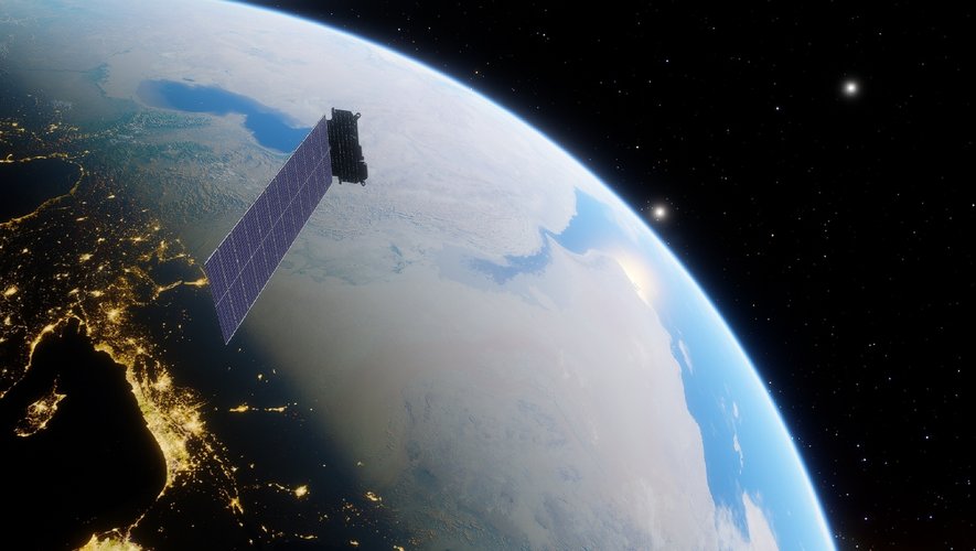 Les constellations de satellites (ici Starlink) offrant un accès Internet dans des zones reculées représentent aujourd'hui un enjeu environnemental.