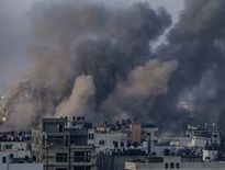 Un mois après l'attaque du Hamas contre Israël, les représailles continuent sur la bande de Gaza.