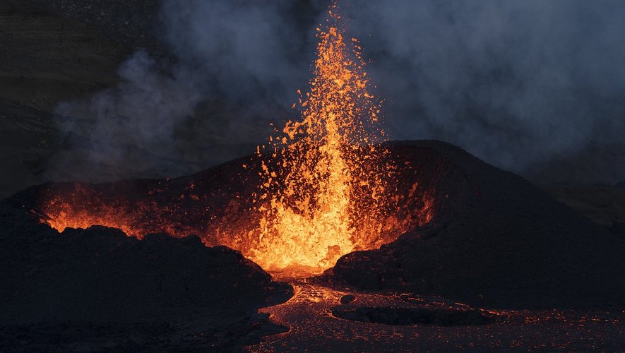 L'Islande retient son souffle face à un volcan qui pourrait causer de lourds dégâts.