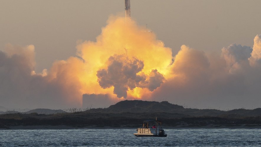La fusée Starship de SpaceX a procédé à un deuxième vol d'essai, ce samedi 18 novembre 2023.