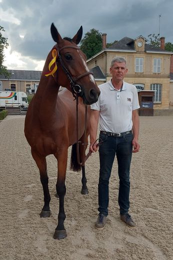 Didier Cantagrel et sa jument championne de France.
