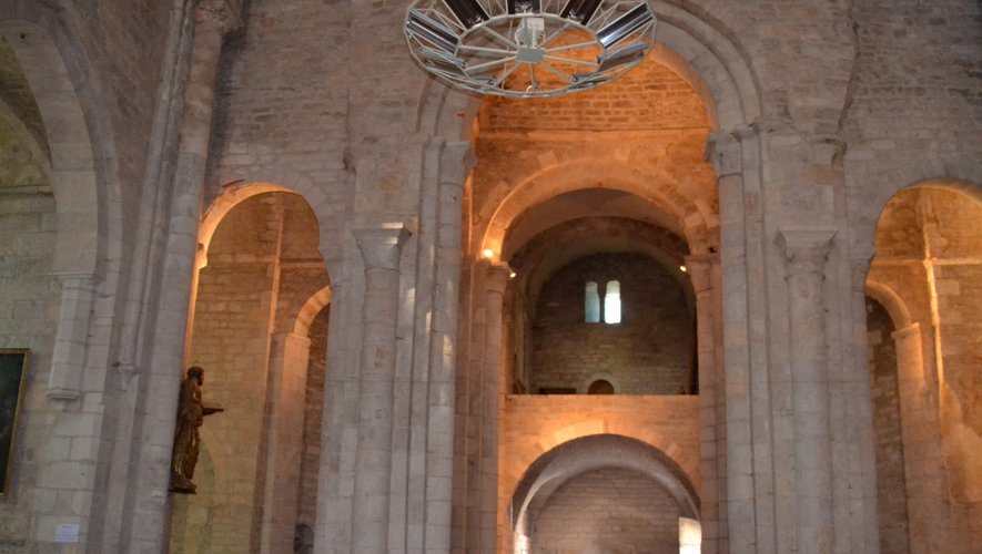 Les arcs romans de l’église du Saint Sépulcre