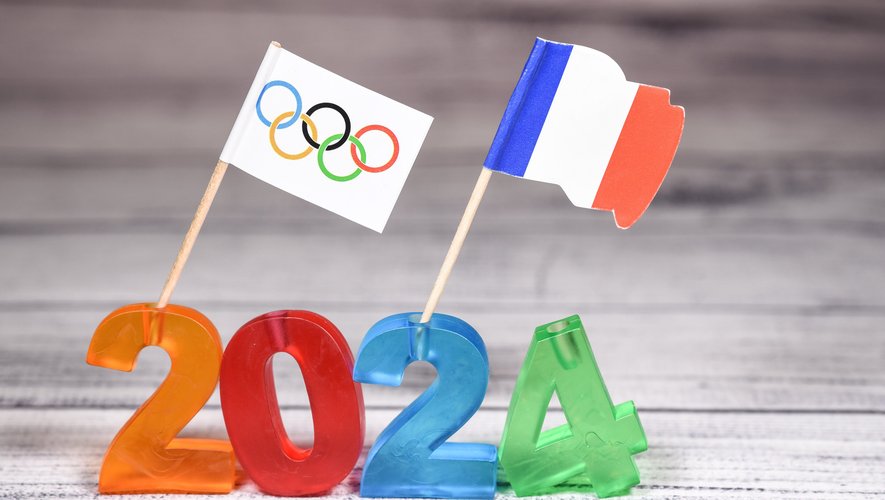 VIDEO. Jeux olympiques et paralympiques : la Tournée des drapeaux passe par  l'Aveyron ce mercredi 