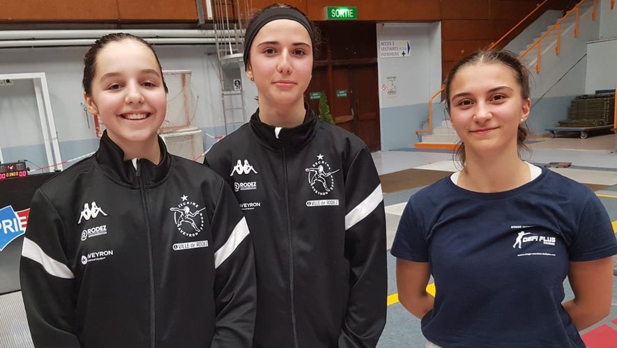 Mathilde Galinier, Audrey Bernado et Cassilde Fournier, trois épéistes ruthénoises sélectionnées avec l’équipe de France M17 pour le circuit international de Copenhague.