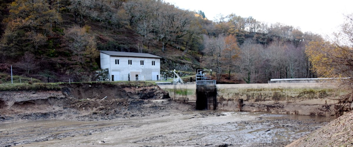 Aveyron : le barrage d'Espeyrac cède, la retenue d'eau se vide en dix minutes !