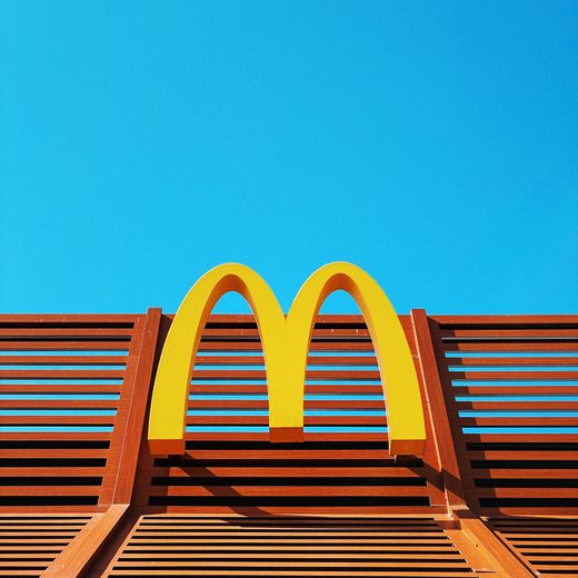 Des milliers de restaurants McDonald's vont prochainement bénéficier de l'IA pour améliorer leur rendement et satisfaire encore plus leurs clients.