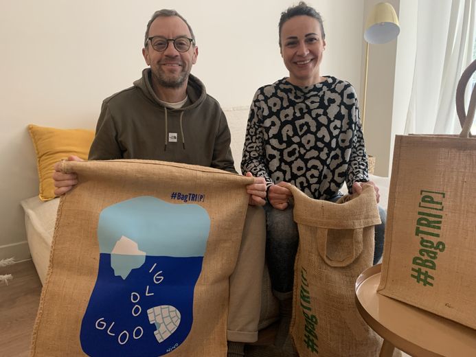 Bag Tri[P], le premier sac de tri en toile de jute 100 % biodégradable pour  les déchets recyclables conçu par deux Aveyronnais 