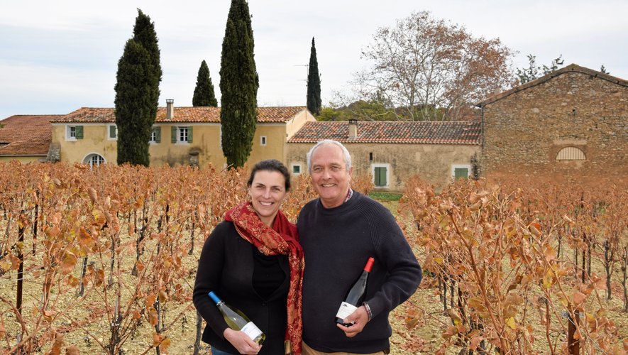 Sabine et Christian Boisse de Black sont vignerons récoltants sur la commune d’Aspiran (34), entre Clermont-l’Hérault et Pézenas, depuis le milieu des années 90.