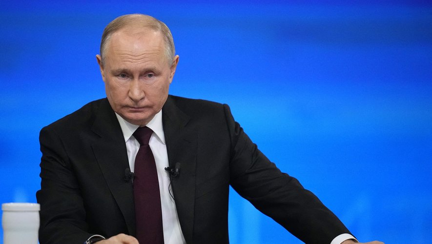 Le président russe Vladimir Poutine a prévenu que l'entrée de la Finlande dans l'Otan allait créer des "problèmes" là où il n'y "en avait pas" auparavant et annoncé en réponse un renforcement militaire dans le Nord-Ouest de la Russie.