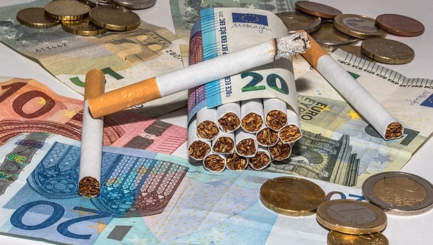 Les paquets de cigarettes vont de nouveau connaître une hausse des prix en 2024.
