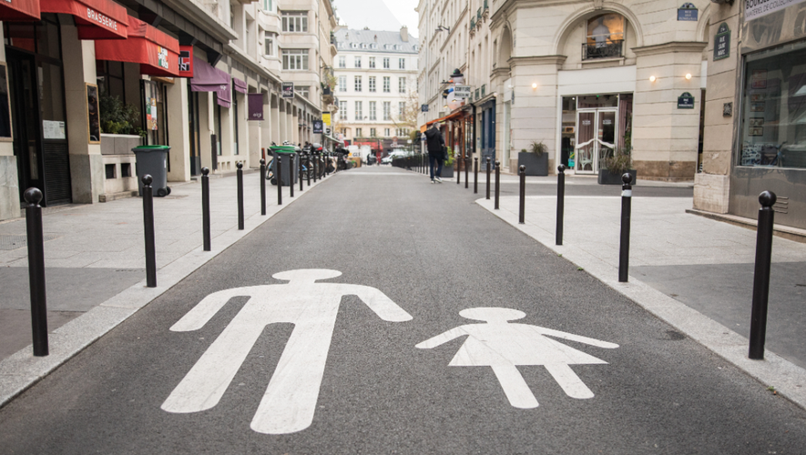 La municipalité de Paris déploie son plan piéton dans les rues du centre de la capitale.