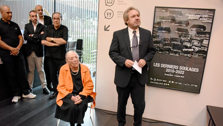 Le 24 juin 2023, jour de l’inauguration de l’exposition "Les derniers Soulages", en présence de Colette Soulages.