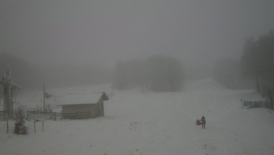 La neige tombée va t-elle suffire pour ouvrir la station de ski de Laguiole ?