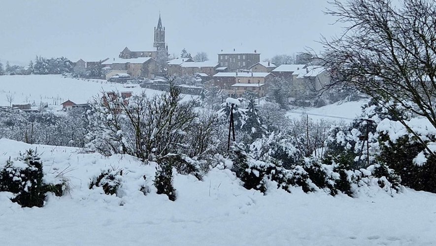 Le Sud-Aveyron (ici le rougier de Camarès) a connu de fortes chutes de neige et des coupures de courant.