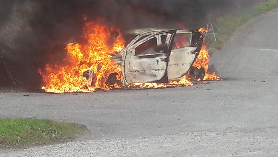 Un véhicule qui prend feu entraîne plus rarement la mort de son conducteur.