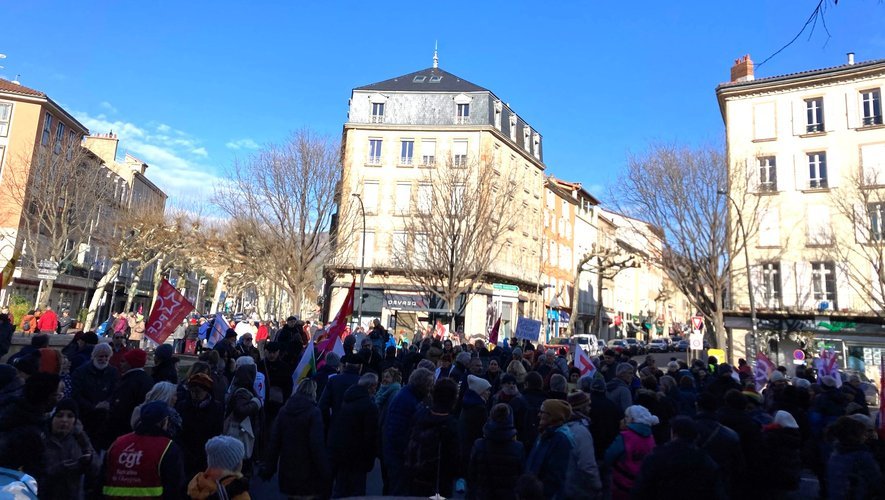 Ils étaient plus de 300 à Millau pour "démontrer que l’opinion n’est pas avec les racistes et les fascistes".