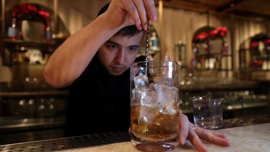 Dans la plupart des grandes villes, des restaurants haut de gamme proposent désormais des menus entiers de "mocktails", des cocktails sans alcool.