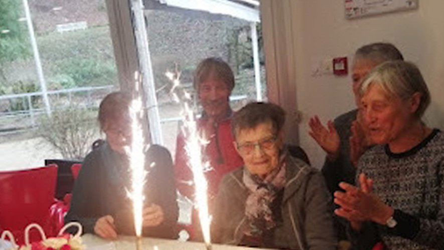 Une belle fête pour les 100 ans de Lucie Mouly au foyer logement