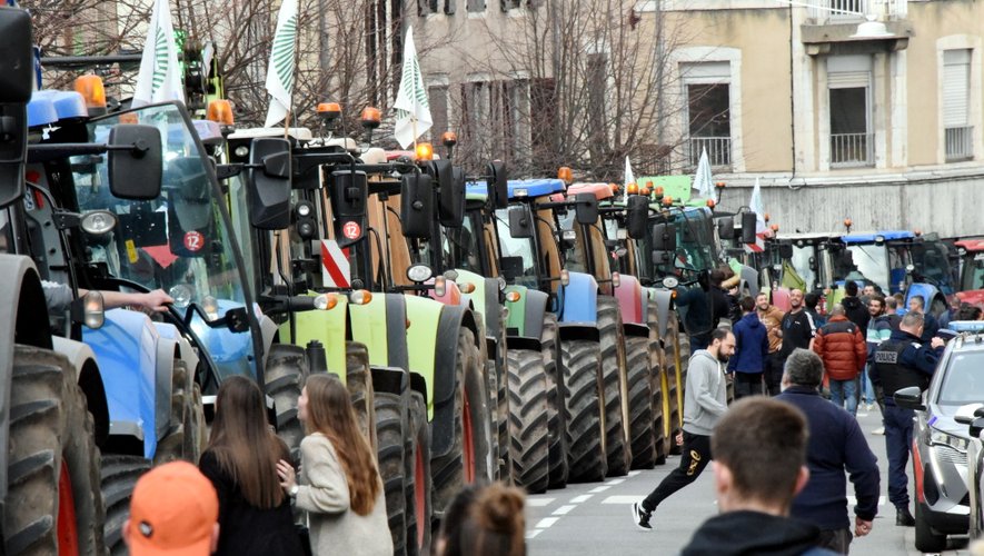 Les tracteurs ont pris d'assaut le centre-ville de Rodez.