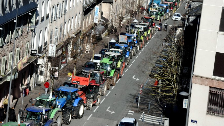 Les agriculteurs aveyronnais, ici à Rodez, le mercredi 31 janvier, restent mobilisés contre le prix du lait.