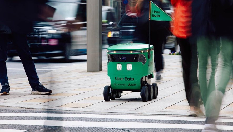 Uber Eats va inaugurer à Tokyo un nouveau service de livraison par robot autonome.
