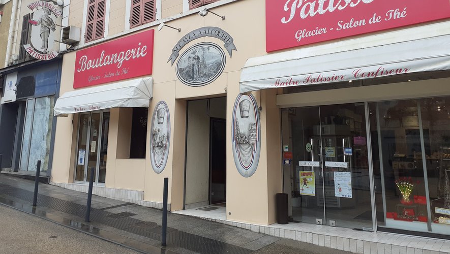 La SARL Cayla - Alcouffe compte 4 points de vente : rue Cayrade, place Wilson, rue Maruéjouls à Decazeville et place de l’hôtel de ville à Firmi.