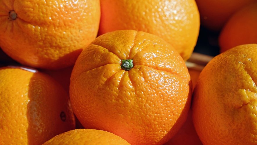 Le pesticide détecté dans les oranges rappelées est interdit en Europe depuis 2020.