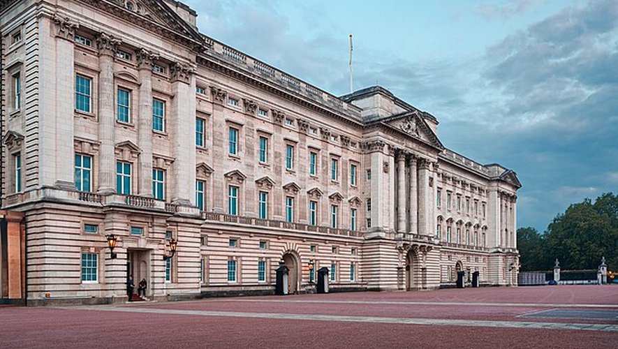 Le palais de Buckingham a annoncé la mort brutale de Thomas Kingston, âgé de 45 ans.