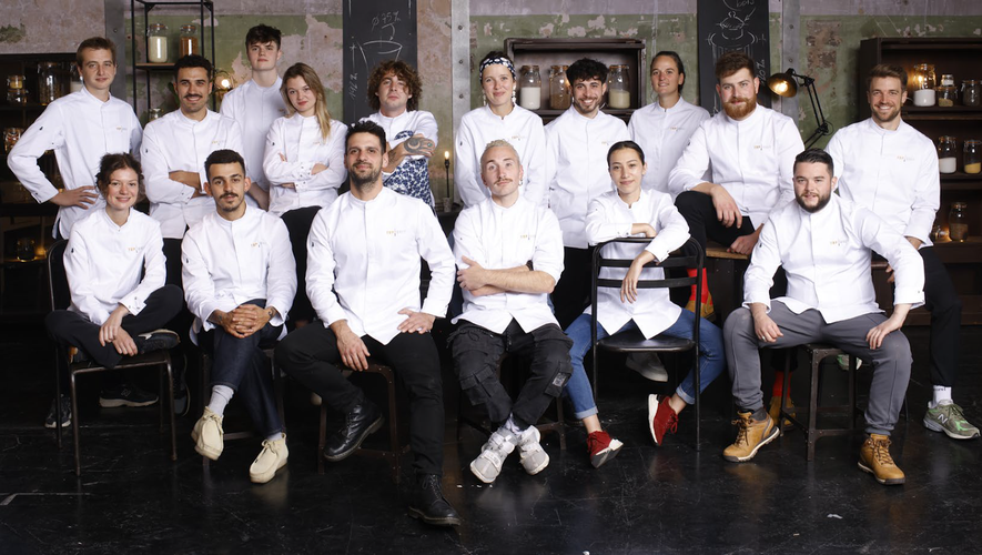 Les seize candidats de la saison 15 de Top Chef.