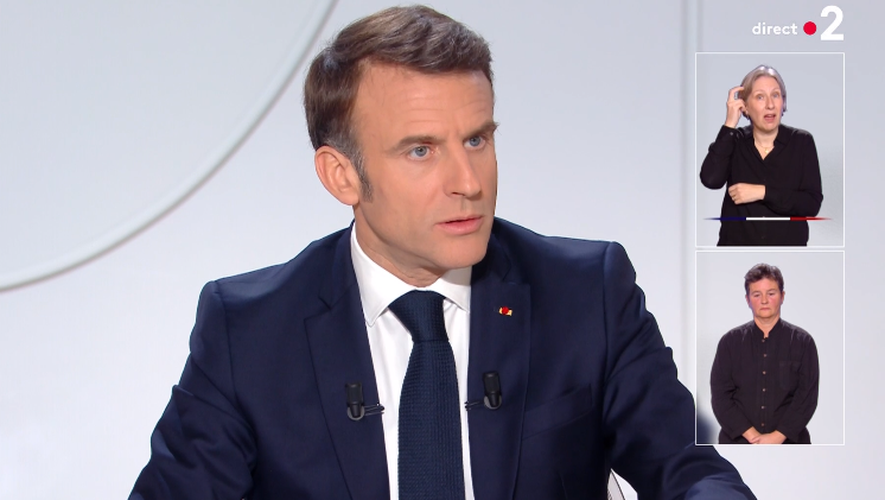 Pour Emmanuel Macron, envoyer des troupes françaises en Ukraine est devenu une "option".