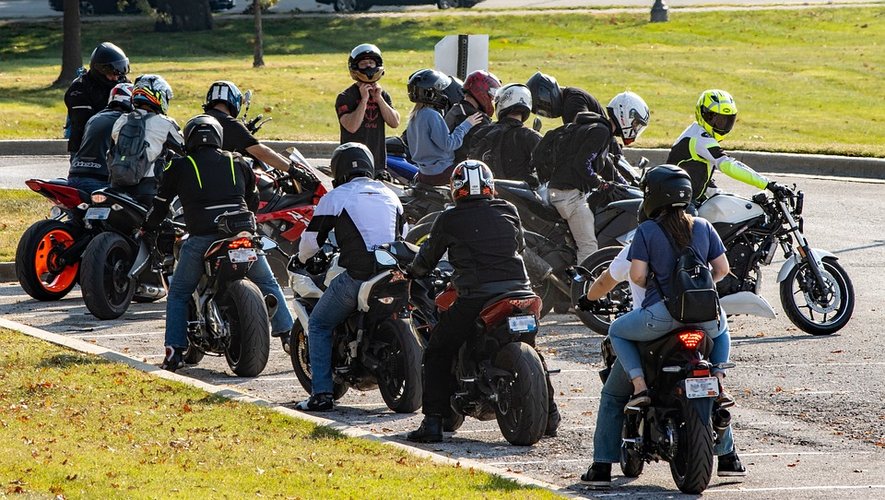 Le contrôle technique des motos et scooters, obligatoire à partir du 15 avril, risque de pousser de nombreux deux-roues à passer au garage.