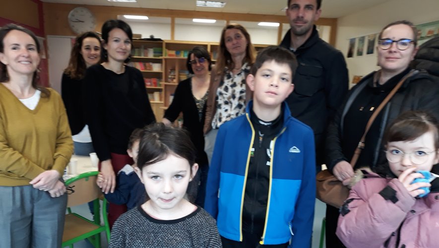 Des familles ont visité les locaux de l’école "La Nauze" à Ceignac