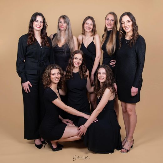 Les huit candidates pour le titre de Miss Aveyron 2024