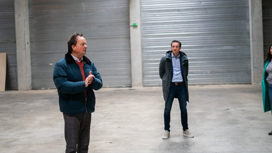 Ivan Van Es (à gauche) fier d’arriver dans le Sud-Aveyron avec le PDG, Chico Van Hemert (à droite).
