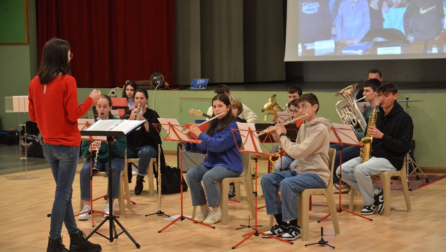 L’école de musique Conques-Marcillac assurera la première partie.