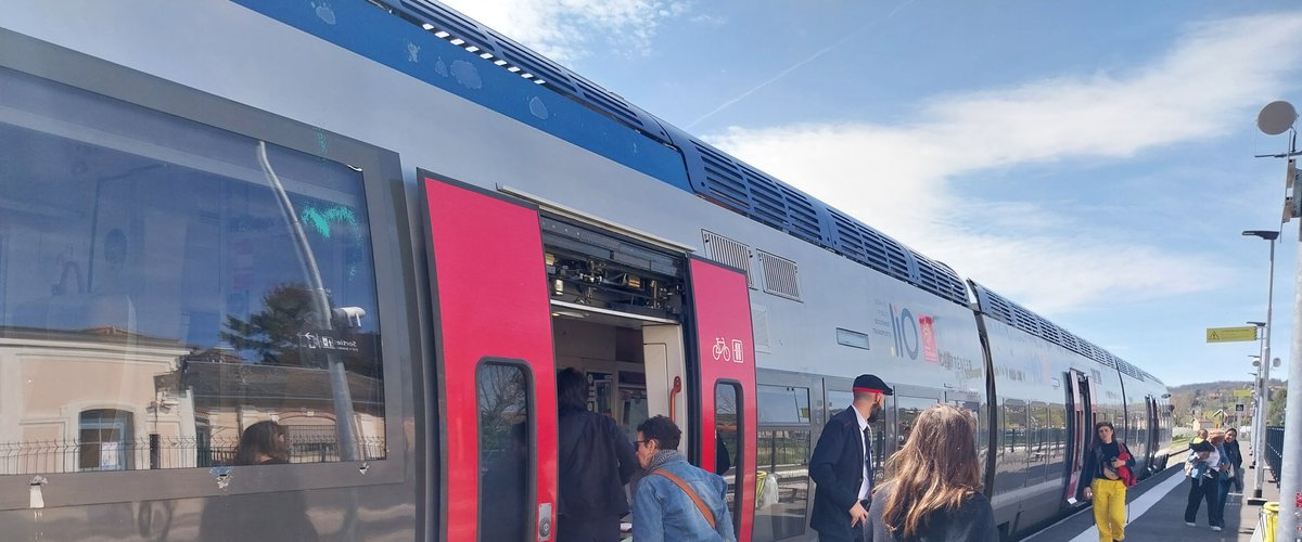 Un casse-tête : les trains supprimés pendant trois mois sur la ligne TER Toulouse-Figeac, des bus mis en place