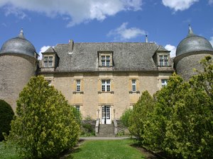 Aveyron : propriété d'une congrégation religieuse, le château de Graves va-t-il être bientôt racheté par le groupe LVMH ?