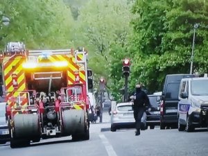 Alerte au consulat d'Iran à Paris, : un homme qui serait muni de grenades se trouve à l'intérieur du bâtiment