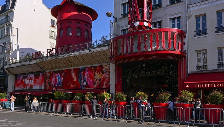 Depuis jeudi 25 avril 2024, le Moulin Rouge est orphelin de ses ailes… et de trois de ses lettres !