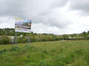 Aveyron : les élus de cette commune actent la vente d'un terrain pour la future installation de Chronopost