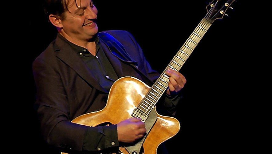 Le guitariste Hugo Lippi animera le concert du vendredi.