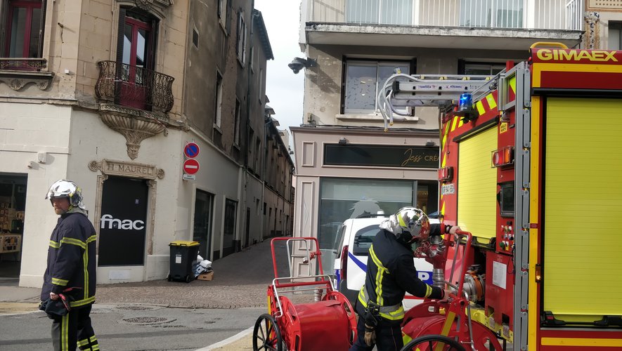 Les secours ont procédé à des vérifications dans la rue Séguy, après avoir été alertés par un dégagement de fumée dans un sous-sol.