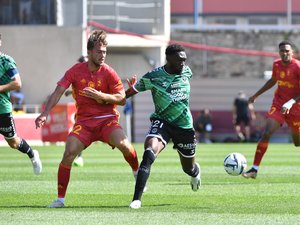 Football : suivez en direct le match Saint-Étienne - Rodez, capital dans la course à la montée en Ligue 1 !
