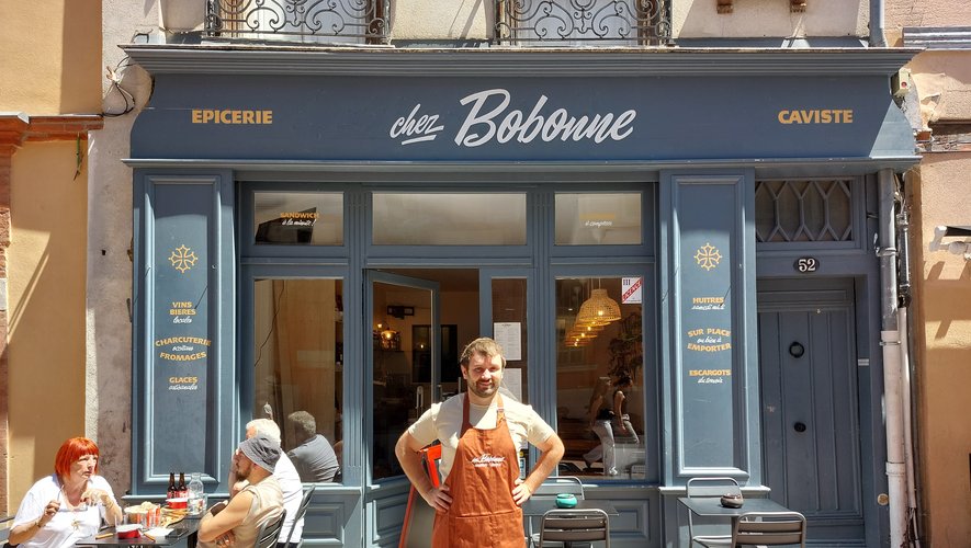 Le Millavois de 30 ans Adrien Bonnemayre a ouvert son épicerie-caviste à Toulouse, 52 rue du Taur, le week-end dernier..