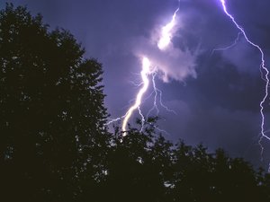 CARTE. Météo : orages et risque de grêle en Aveyron ce vendredi, la vigilance jaune réactivée