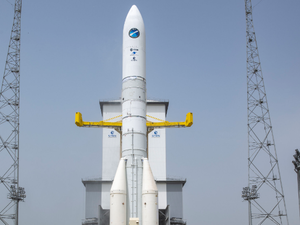 Espace : pour redonner son indépendance à l'Europe, Ariane 6 prête au décollage et à affronter Space X