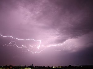 CARTE. Météo : la vigilance orages prolongée en Aveyron ce vendredi, des perturbations annoncées dans plusieurs communes